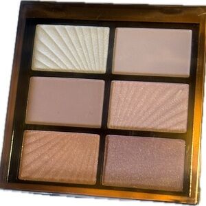 Ellen Tracy Eyeshadow Palette NWOT